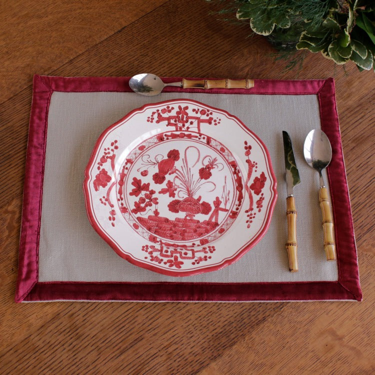 VIDA Faenza 9" Salad Plate Set of 4 (White and Red)