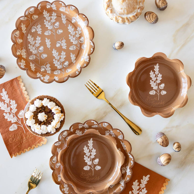 Acorns Scalloped Circle Paper Plate